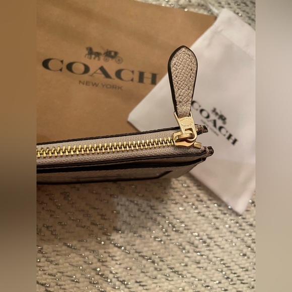 NWT! Coach Skinny ID leather case wallet with keychain + Gift wrap! - Picture 7 of 14